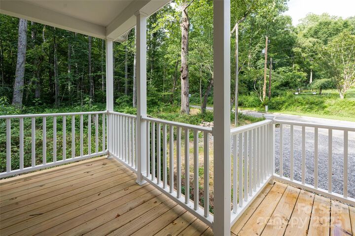 Property Photo: 321 Flat Creek Road NC 28711
