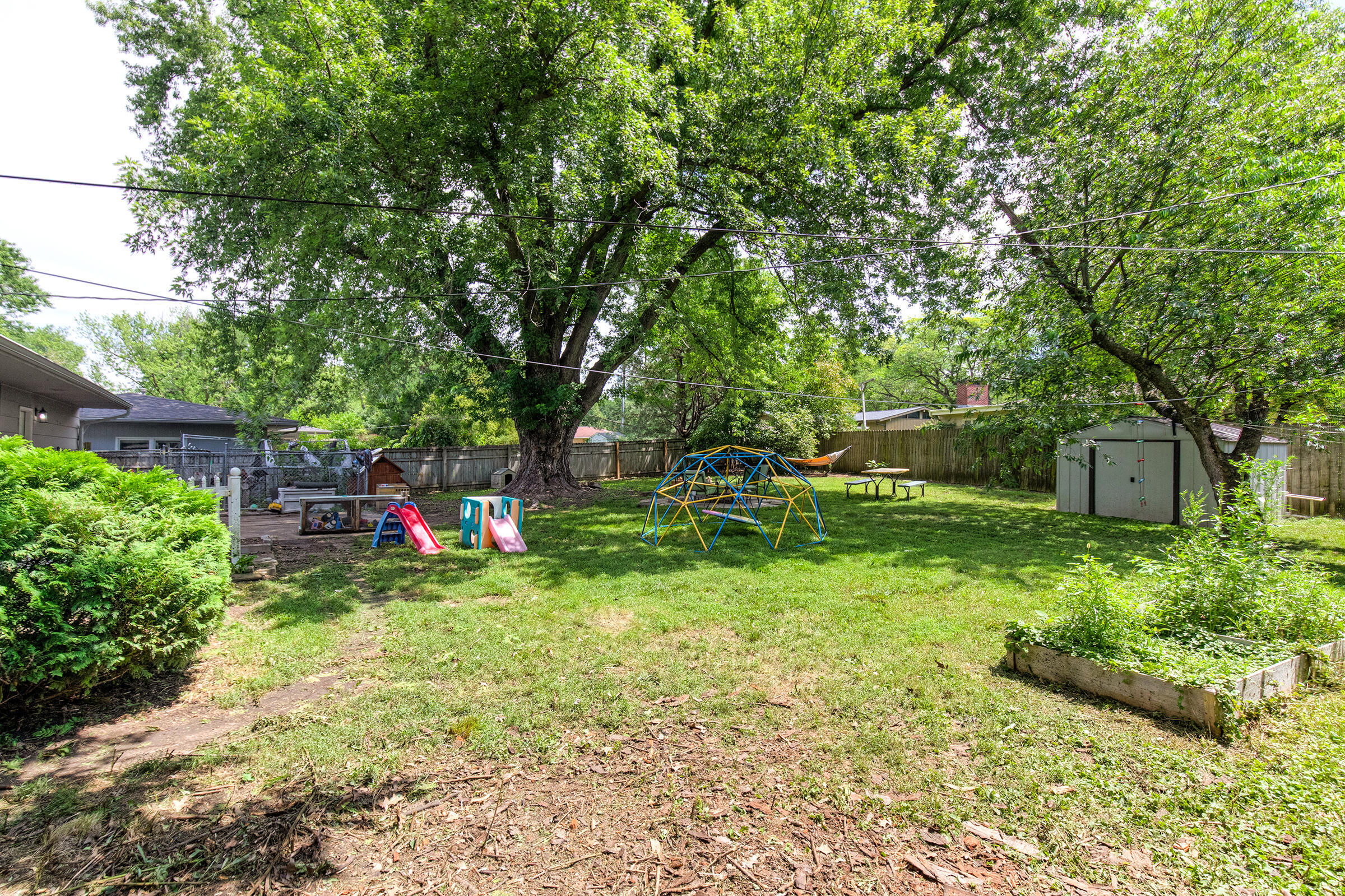 Property Photo: 918 Arizona Avenue IA 50014