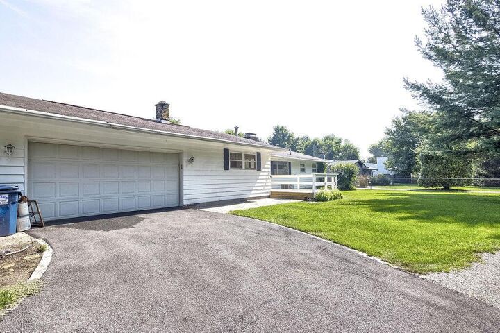 Property Photo: 111 Barb Avenue OH 43056