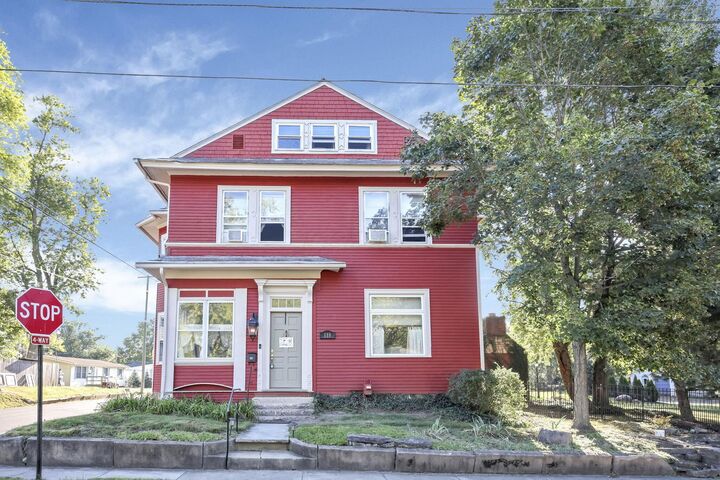 Property Photo:  118 Oak Street  OH 43105 