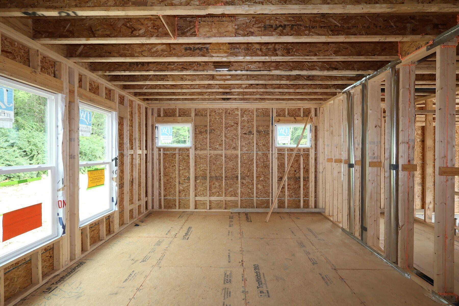 Property Photo: 275 Olympic Loop OH 43116
