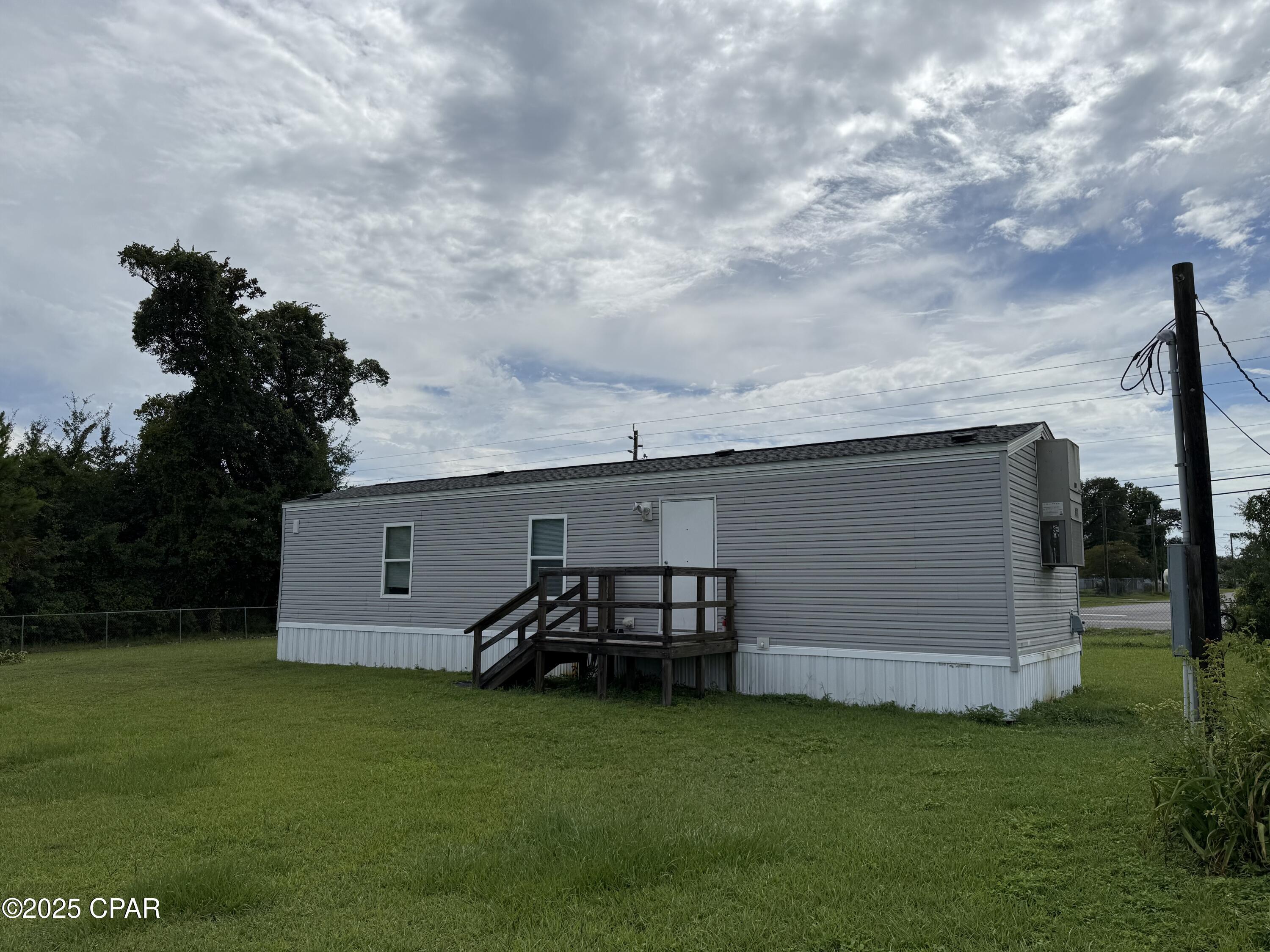 Property Photo: 522 N Star Avenue FL 32404