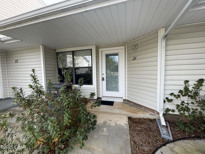 Property Photo: 2026 Baker Court 21 FL 32401