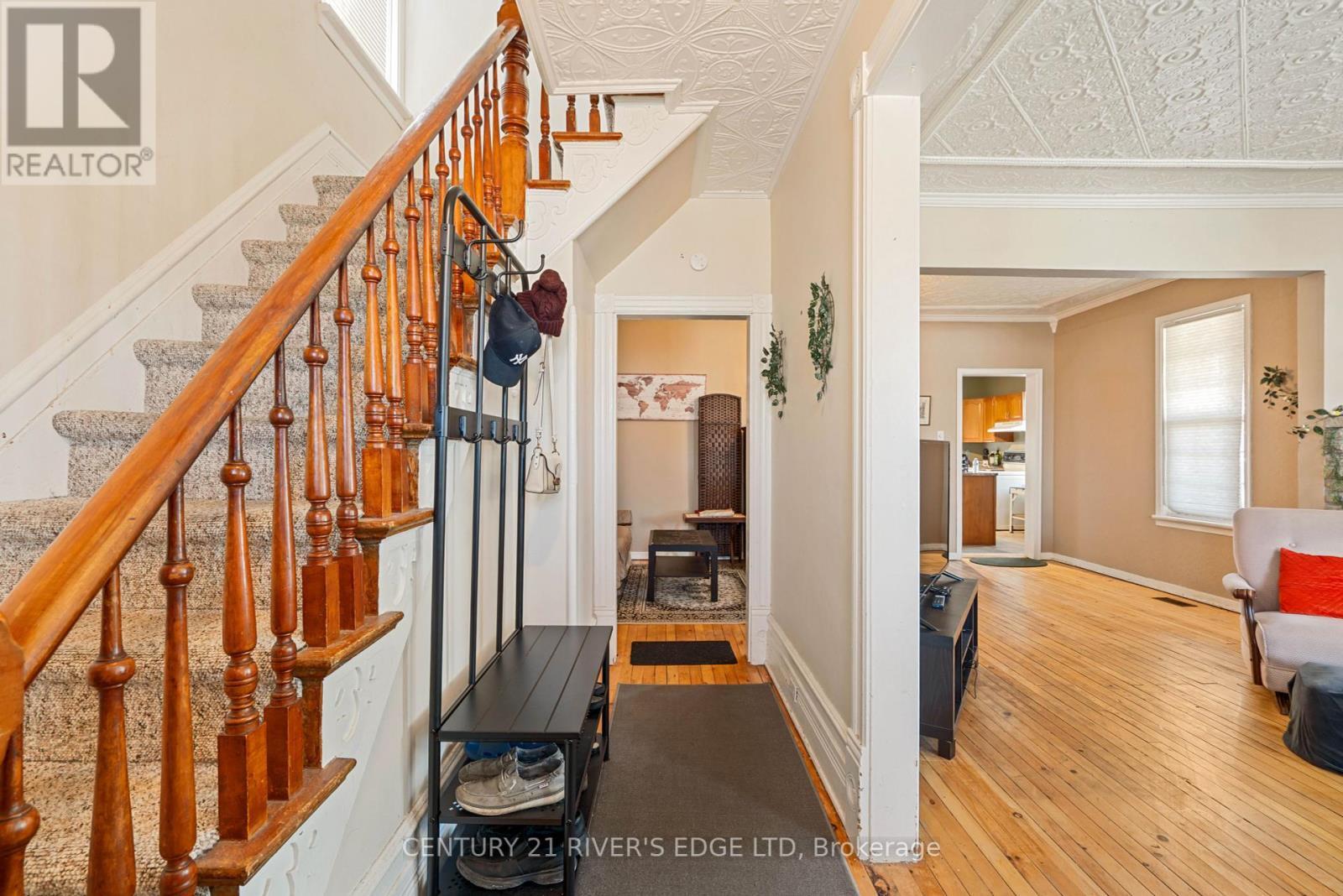 Property Photo: 453 May Street ON K0C 2K0
