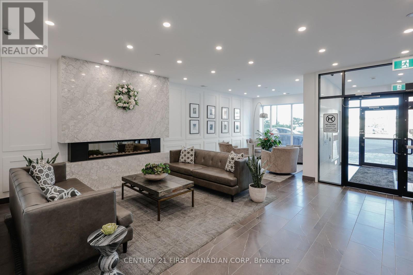 Property Photo:  460 Callaway Road 705  ON N6G 0N8 