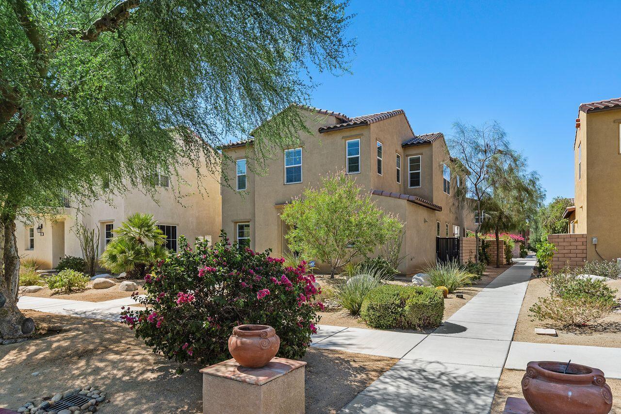 Property Photo:  461 Paseo Del Corazon  CA 92211 