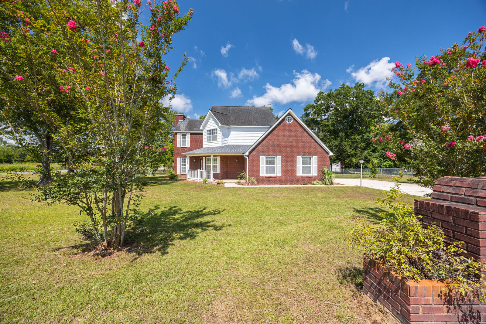 Property Photo: 894 Haley Drive FL 32428