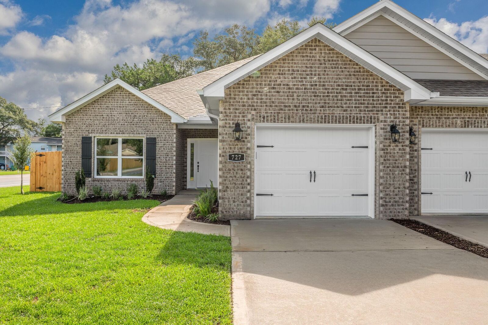 Property Photo:  727 Fairview Drive  FL 32547 