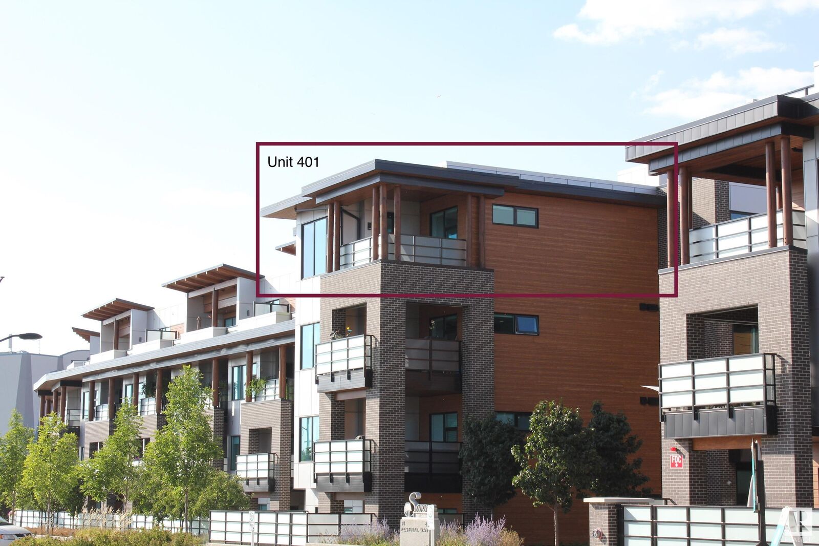 Property Photo:  71 Festival Way 401  AB T8H 0S7 