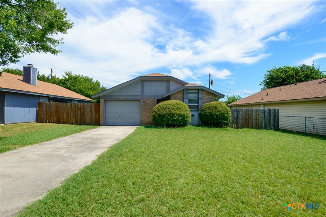 Property Photo: 2113 Carousel Drive TX 76543