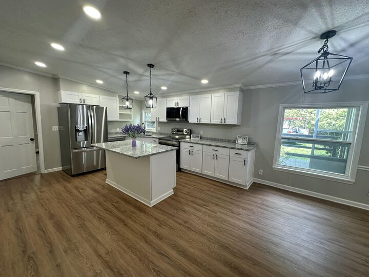 Property Photo: 1103 Lakeview Drive GA 30813