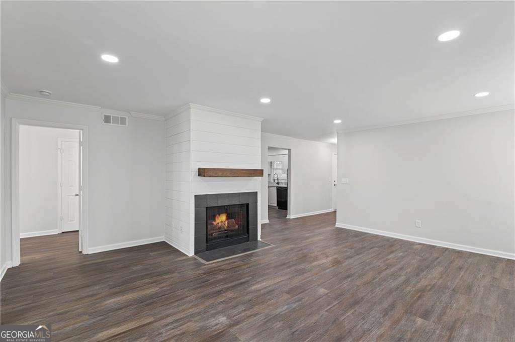 Property Photo: 600 Bedfort Drive GA 30096