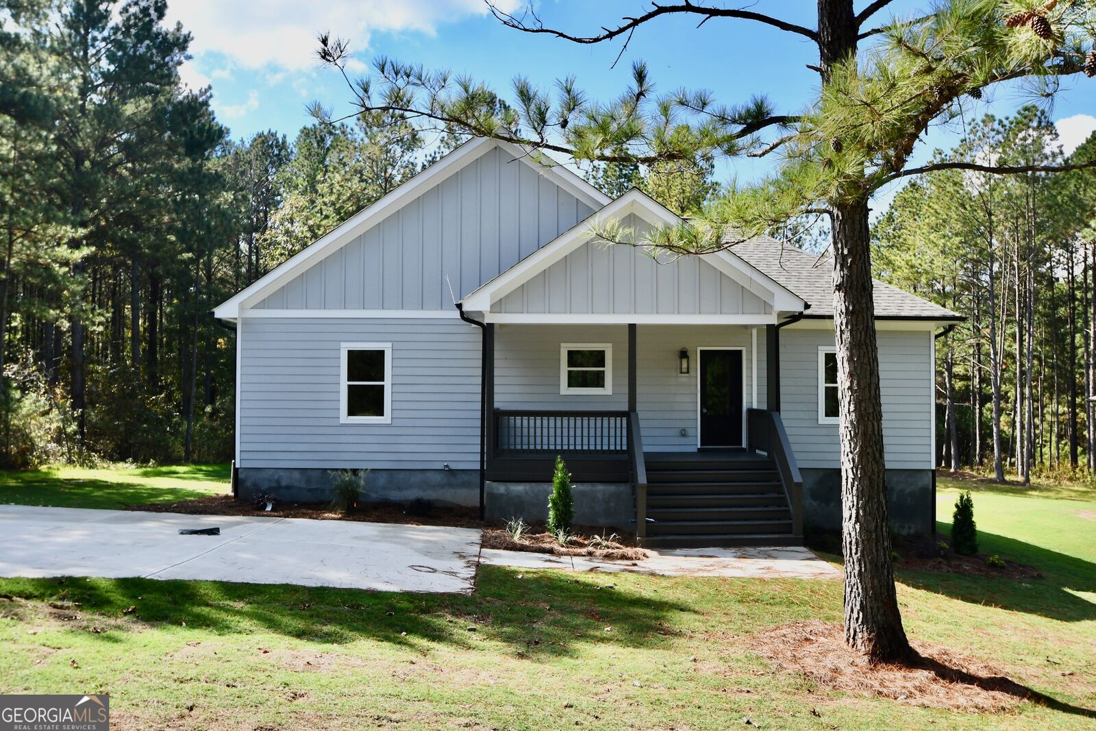 Property Photo: 1192 Sunset Cove GA 30668