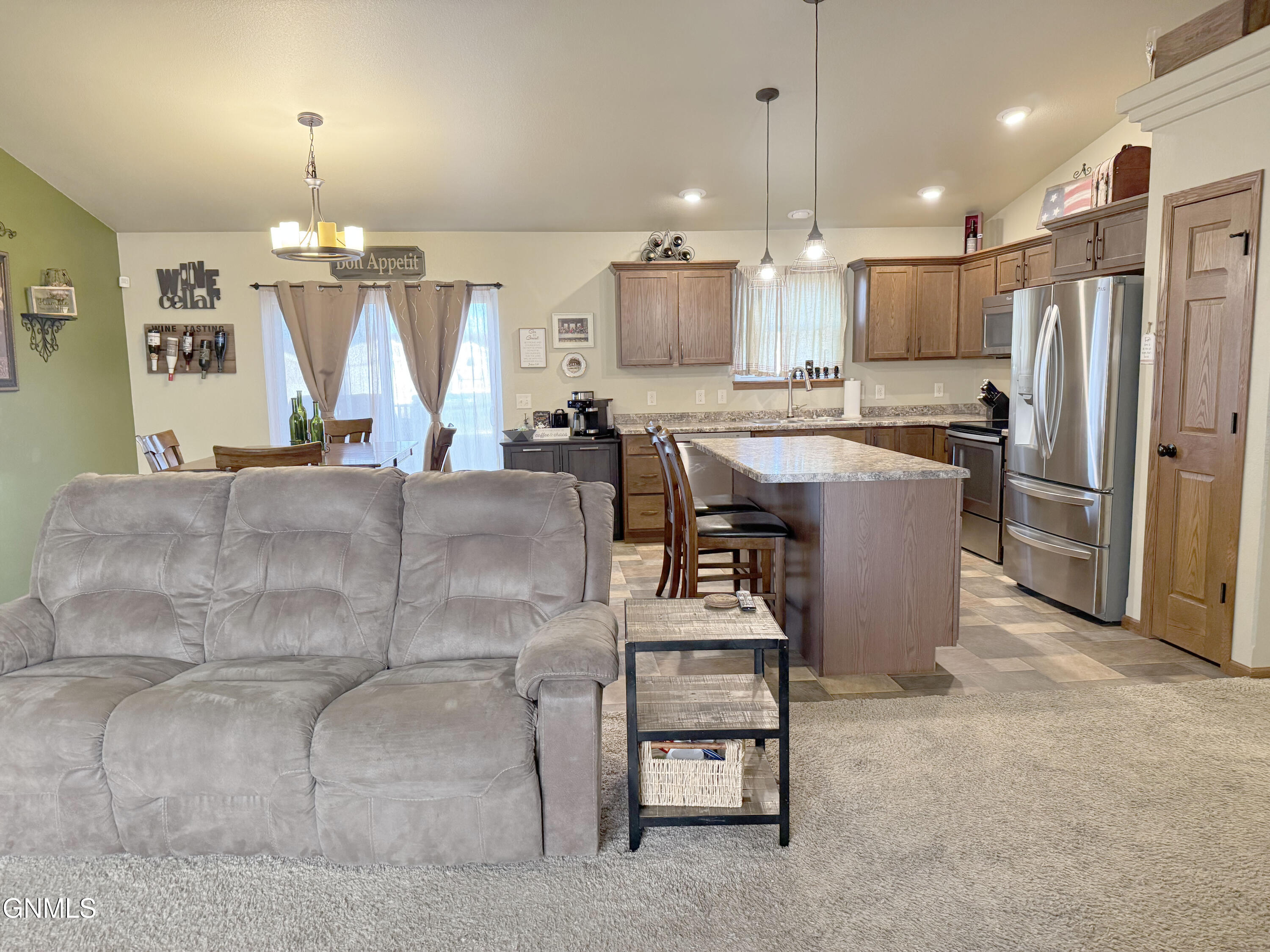 Property Photo: 2988 Majestic Street ND 58504
