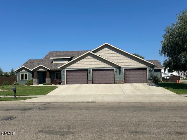 4412 Borden Harbor Drive SE  Mandan ND 58554 photo