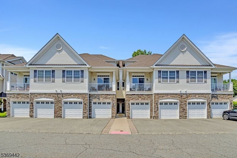 Property Photo: 12 Elston Ct NJ 07420