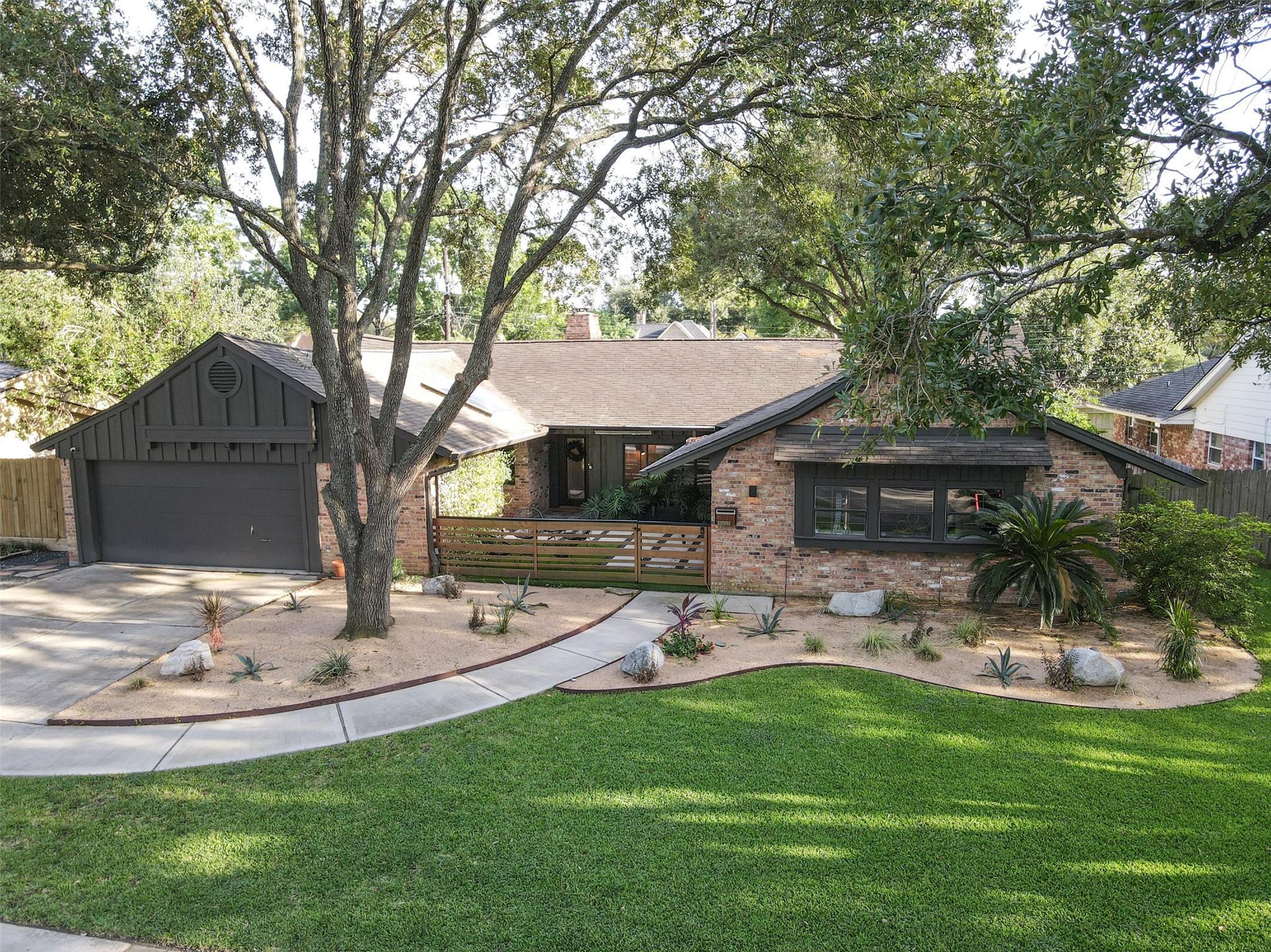 Property Photo: 10623 Olympia Drive TX 77042