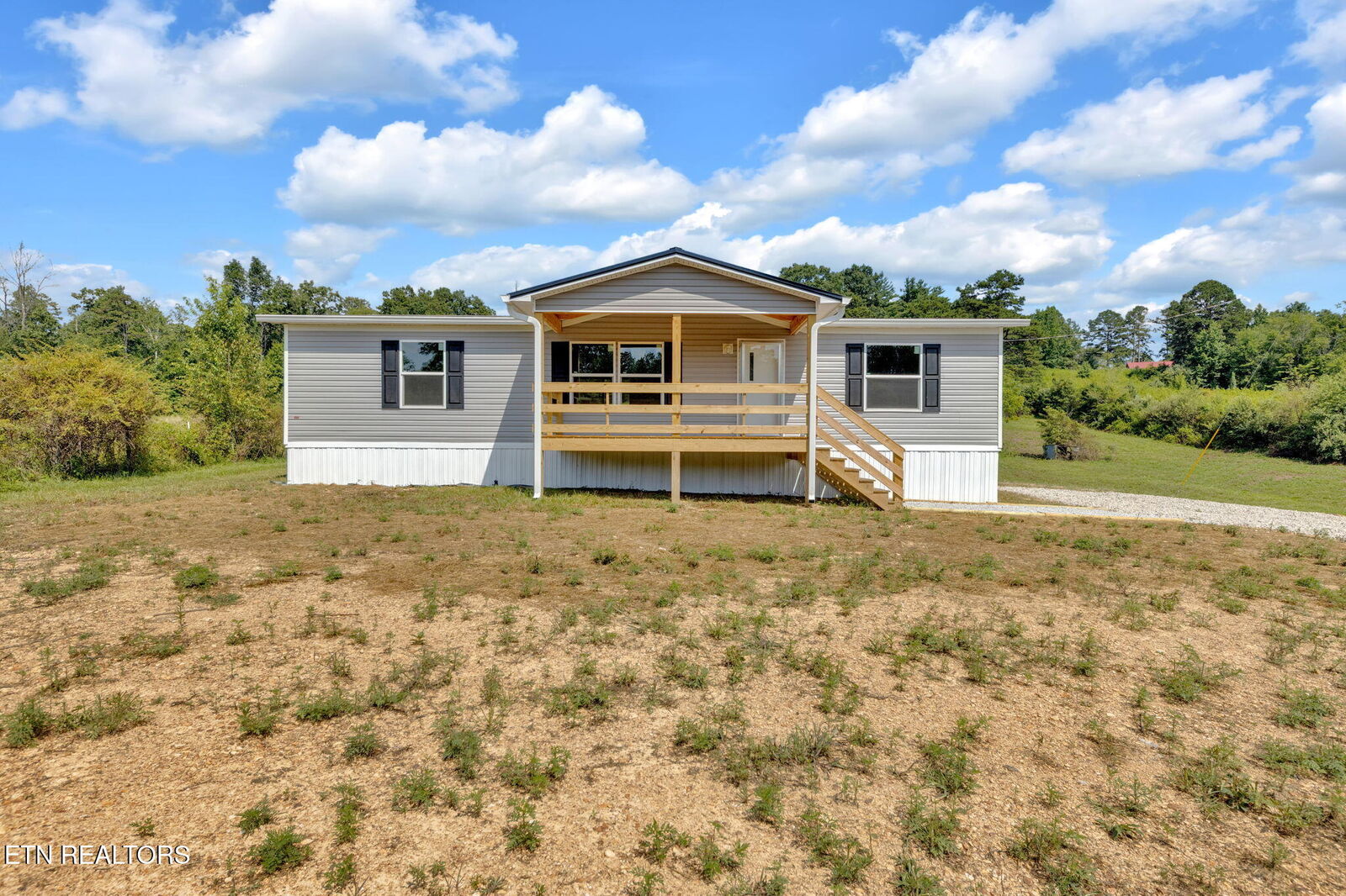 Property Photo:  621 Lower Rockwood Rd  TN 37854 