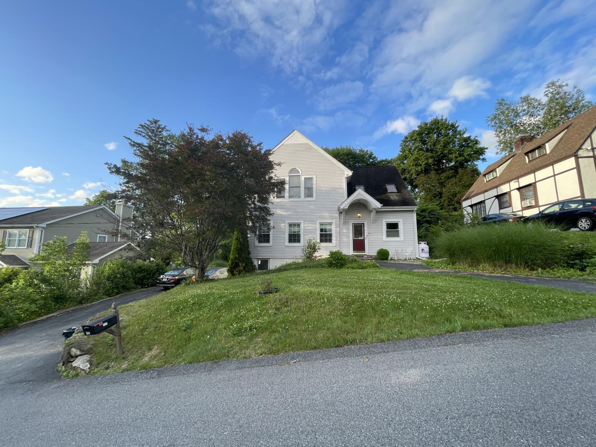 Property Photo: 197 Underhill Avenue NY 10598