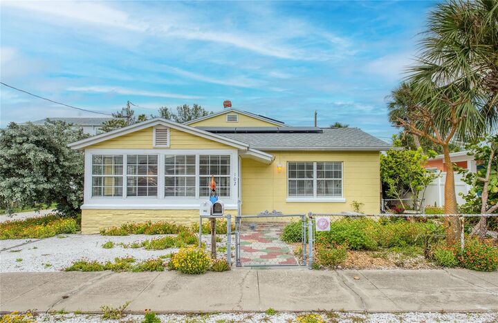 Property Photo: 102 11th Avenue FL 33706