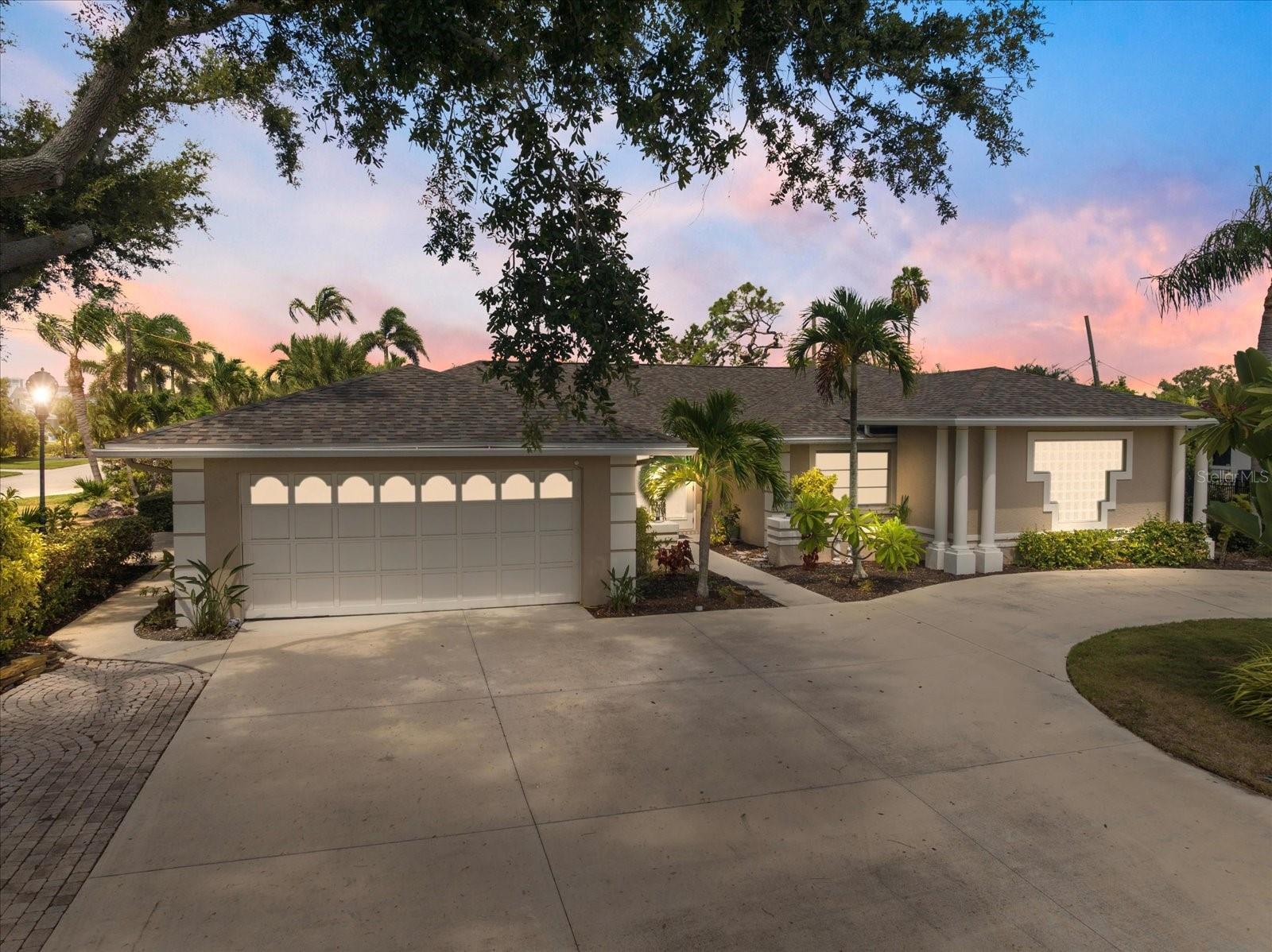 315 Park Boulevard N  Venice FL 34285 photo