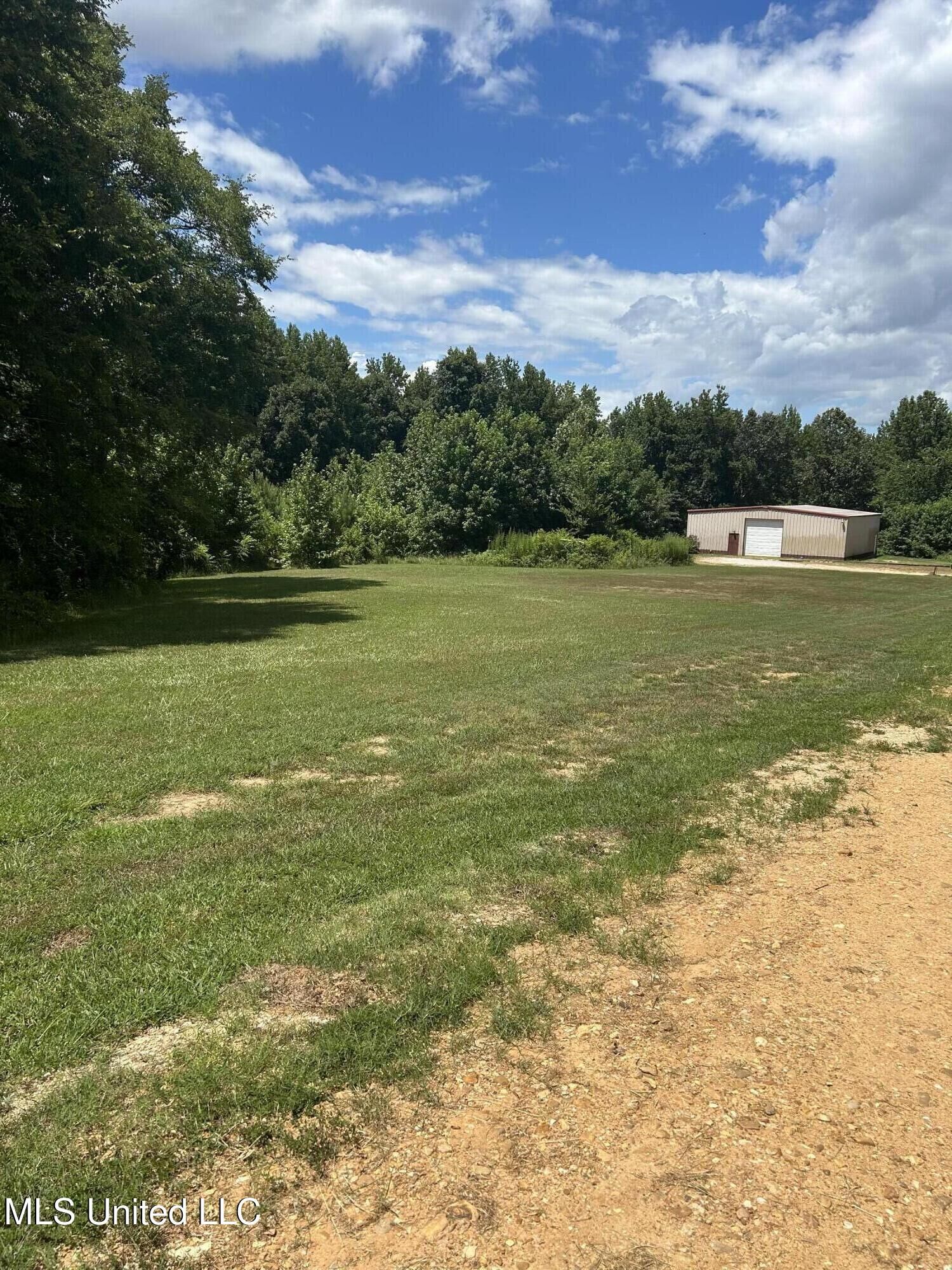 Property Photo:  3417 Mount Olivet Road  MS 38606 