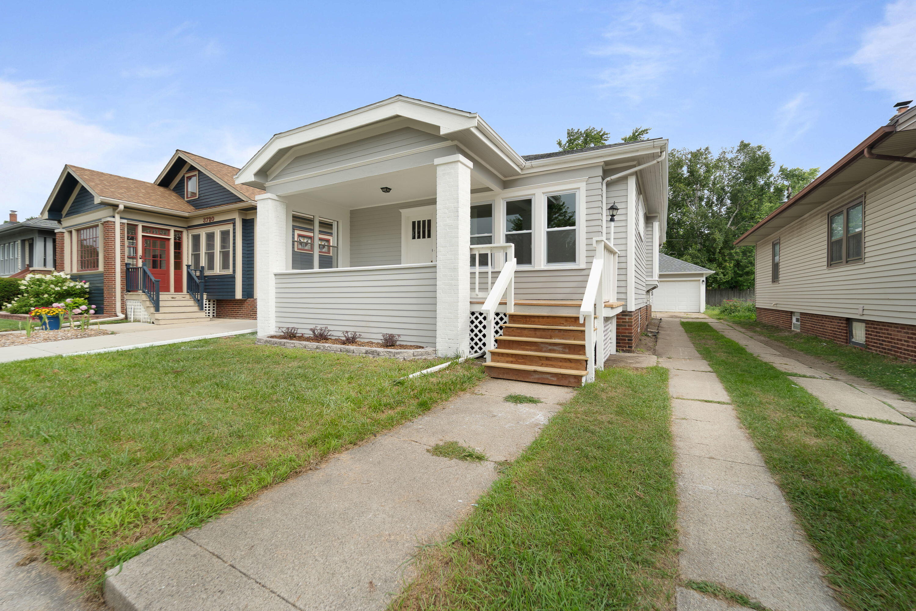 Property Photo: 3716 Lindermann Ave WI 53405