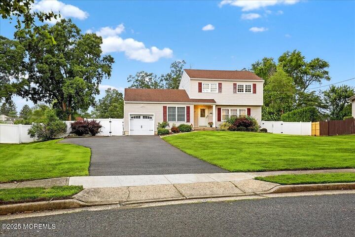 13 Highland Drive  Manalapan NJ 07726 photo