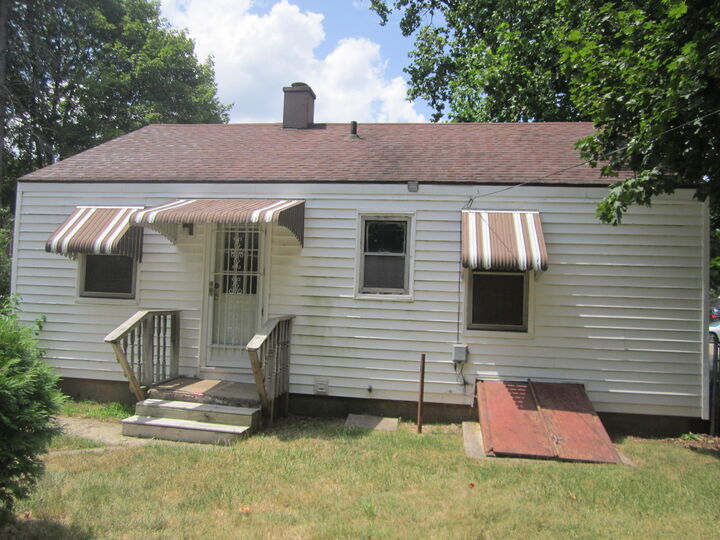 Property Photo:  118 N 27th Street  MI 49015 