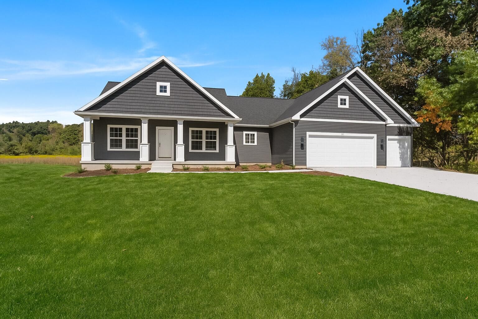 Property Photo:  5033 Ikram Oaks Drive  MI 49201 