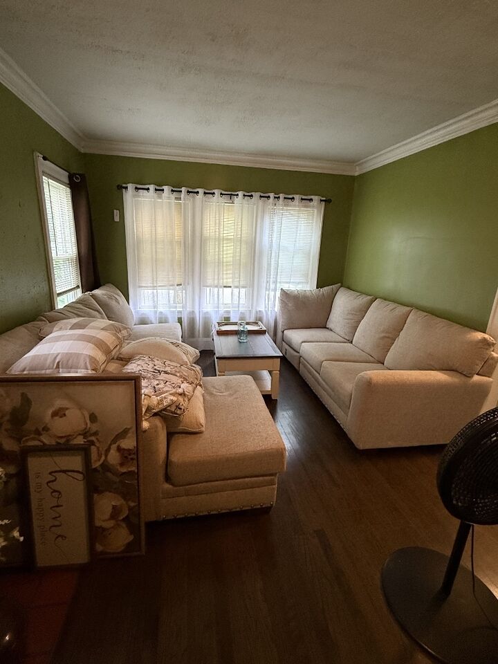 Property Photo: 2211 Foster Street IL 60201