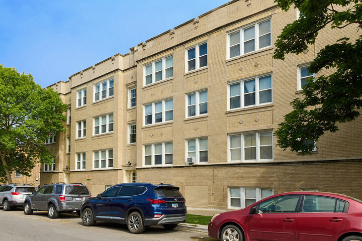 2840 W Glenlake Street 3D  Chicago IL 60659 photo