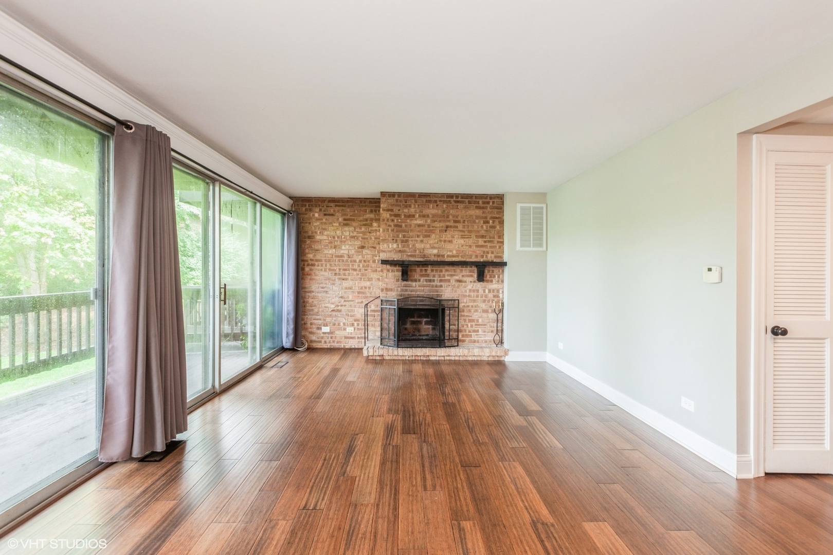 Property Photo: 5507 E Lake Drive 101-B IL 60532