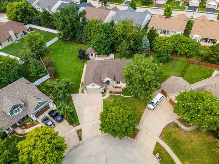 Property Photo: 1228 Conquest Court IL 60404