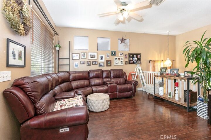 Property Photo:  1750 Tallowberry Lane  CA 93065 