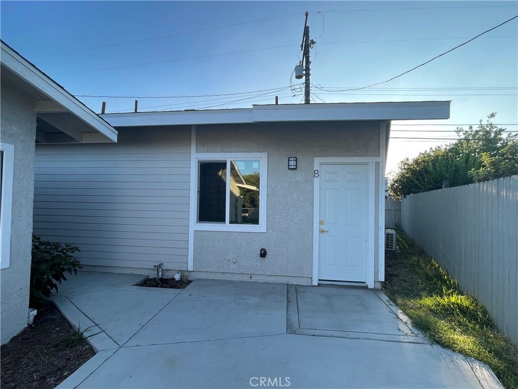 Property Photo:  623 E Elm Street B  CA 91761 