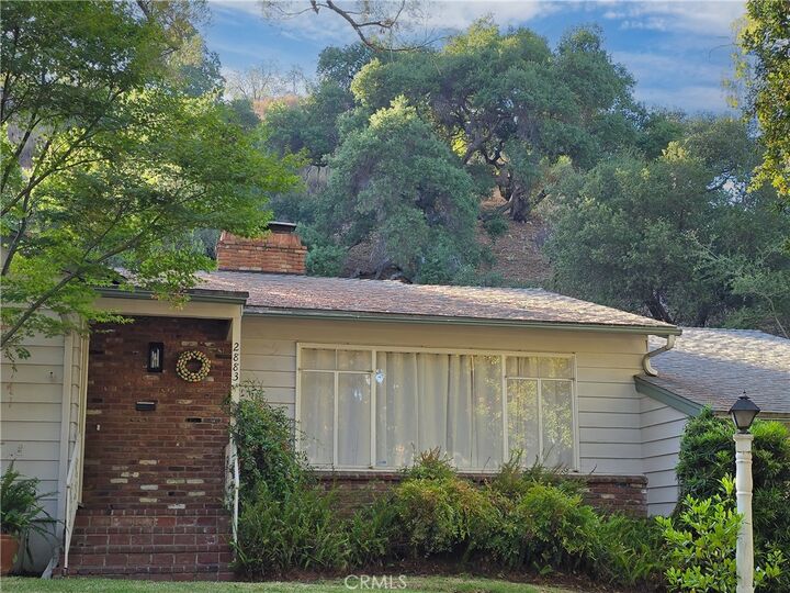 Property Photo:  2883 Hermosita Drive  CA 91208 
