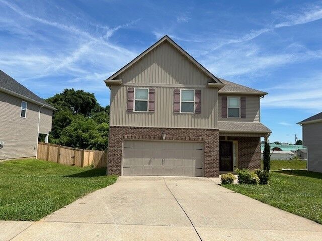 Property Photo:  1129 Henry Place Blvd  TN 37042 