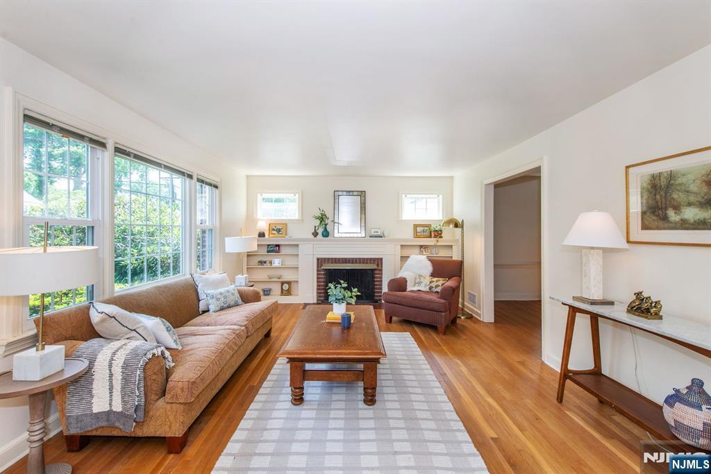 Property Photo:  51 Stanley Avenue  NJ 07110 