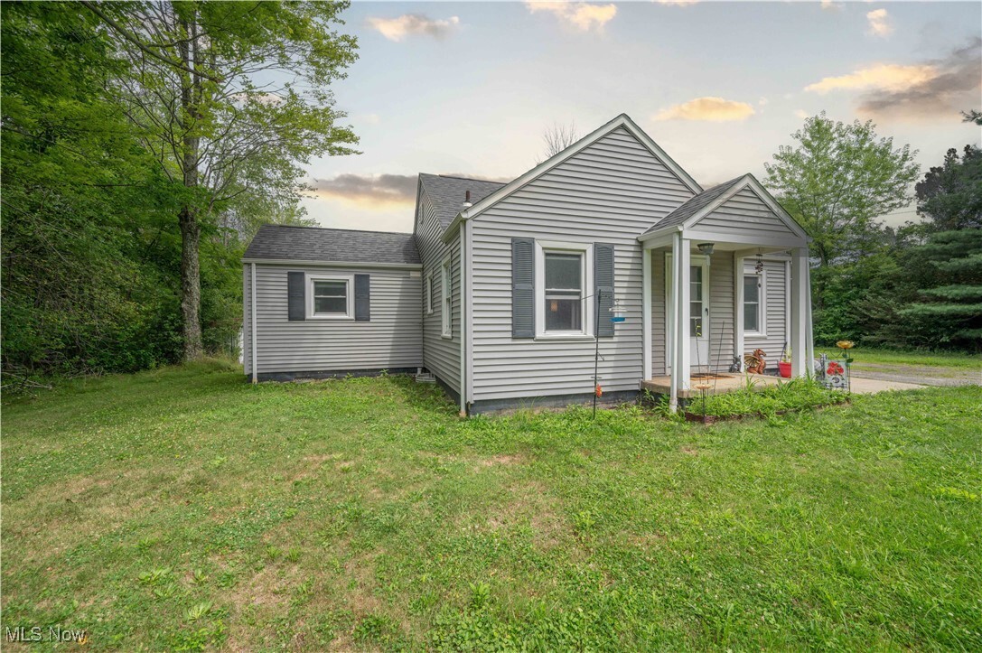 Property Photo: 422 Ferncliff Avenue OH 44514