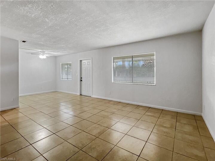 Property Photo:  4613 Bayshore Dr B7  FL 34112 
