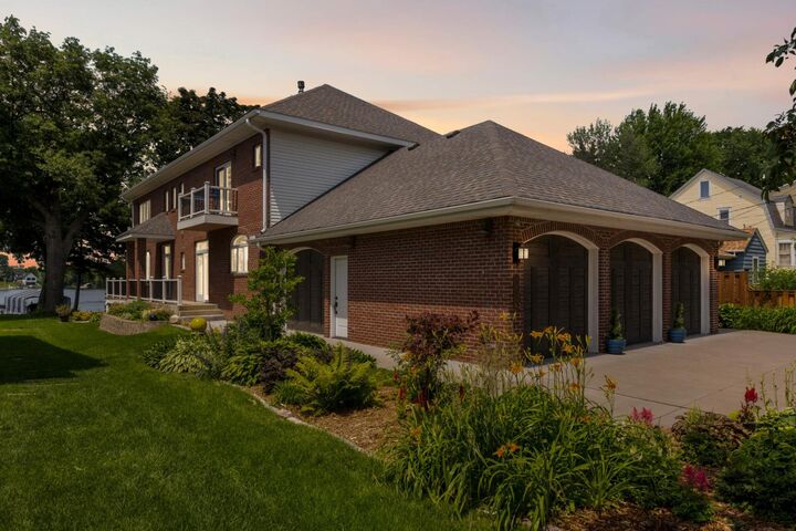 Property Photo: 3890 Sunset Drive MN 55384