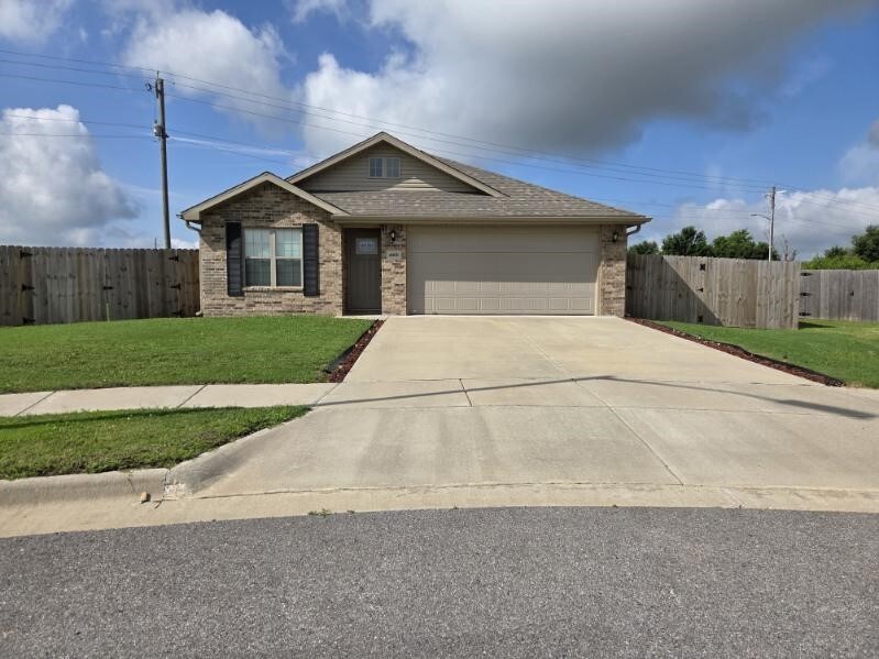 Property Photo:  4000 E Razorbill Drive  AR 72761 