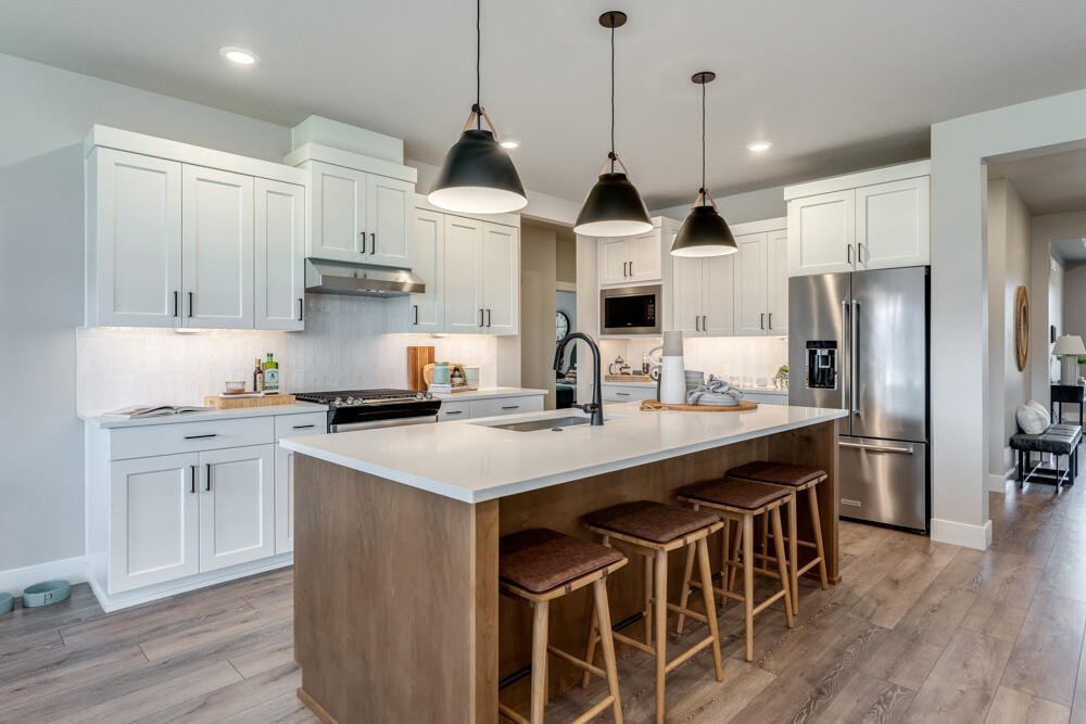 Property Photo: 1403 NE Whistle Way OR 97754