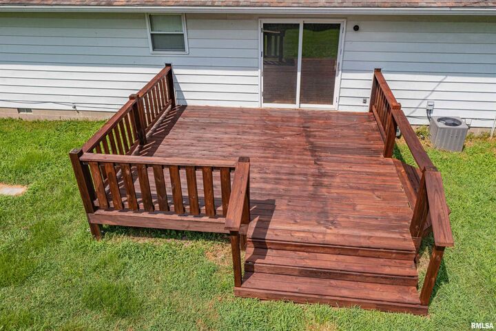 Property Photo:  518 Roddy Road  IL 62881 