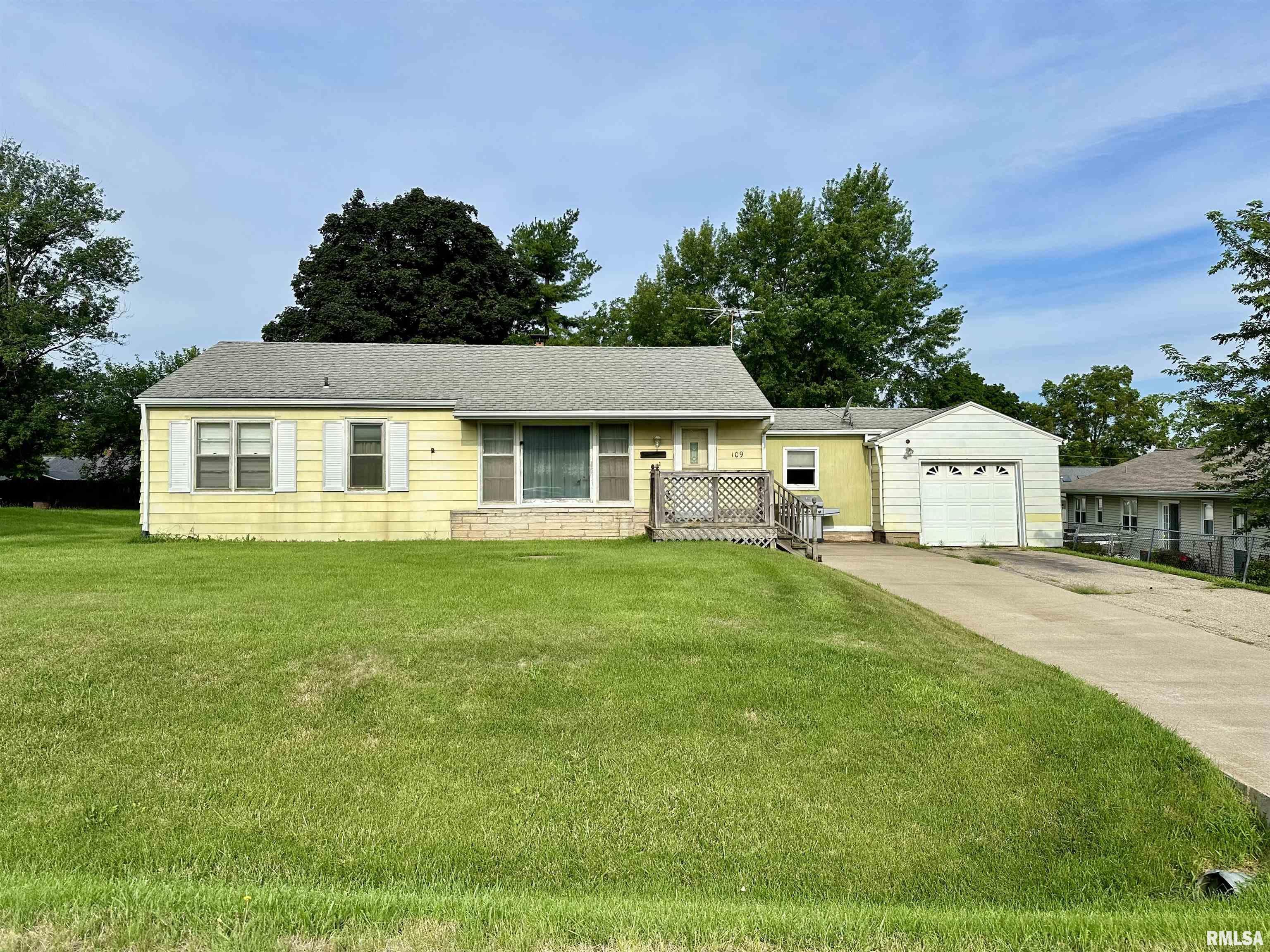 Property Photo: 109 Fandel Road IL 61548