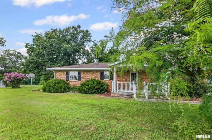 Property Photo:  22677 Post Oak Road  IL 62893 