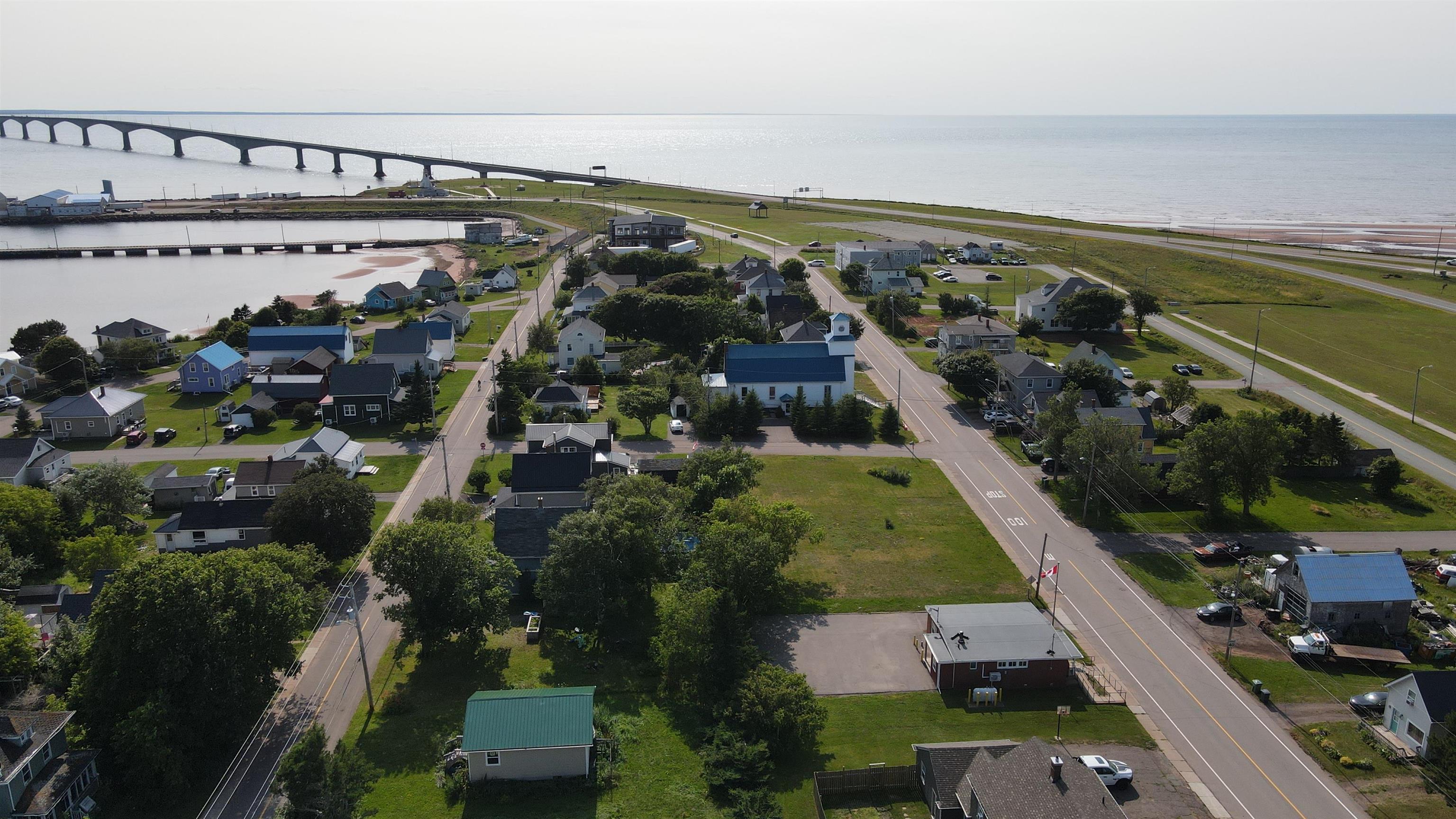 Property Photo: 178 Borden Avenue PE C0B 1X0