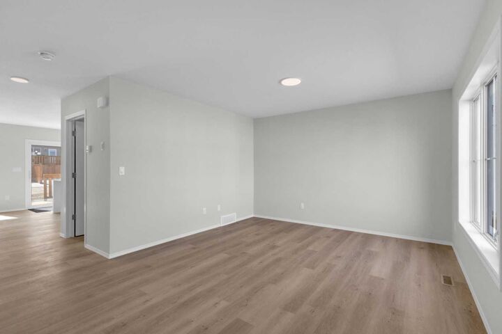 Property Photo:  22 Anna Close  AB T4M 0N1 