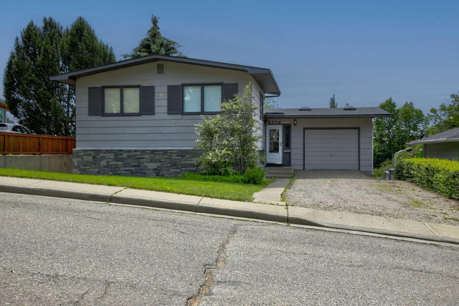 Property Photo:  2739 Chalice Road NW  AB T3G 3M1 